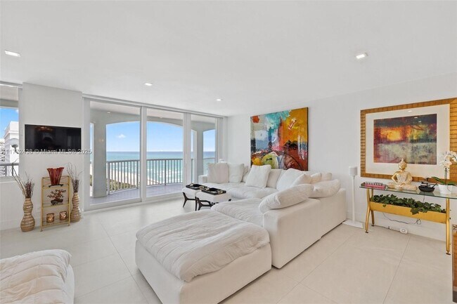 Building Photo - 5401 Collins Ave