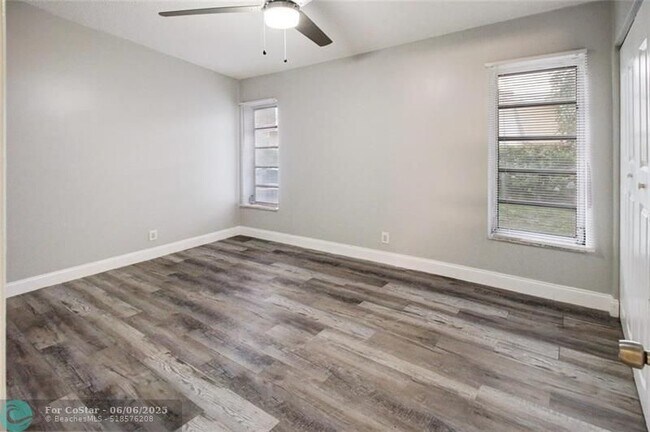 Building Photo - 4371 NW 80th Ave