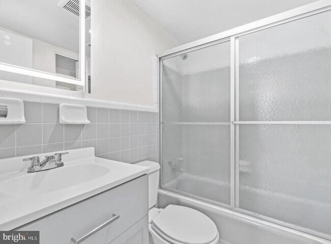 Building Photo - 10025 Fair Wds Dr