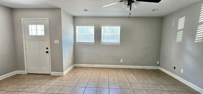 Building Photo - Coming Soon! 2 Bedroom 1 Bath in Gilmer!