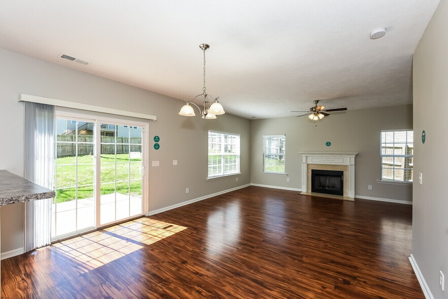 Building Photo - 817 Sandworth Cove