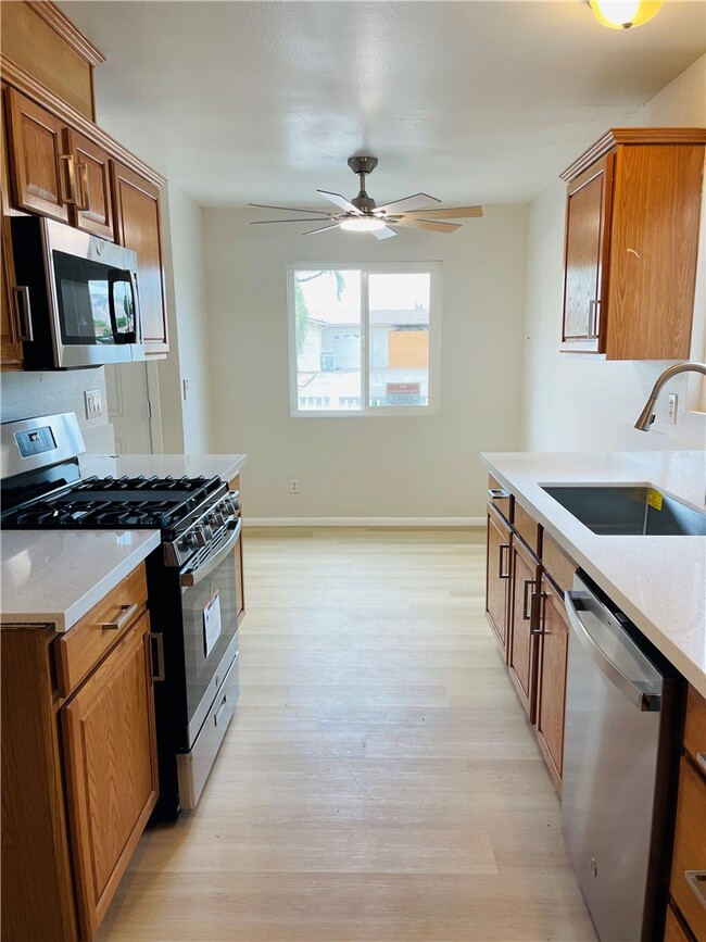 Building Photo - 1887 Cll Amargosa