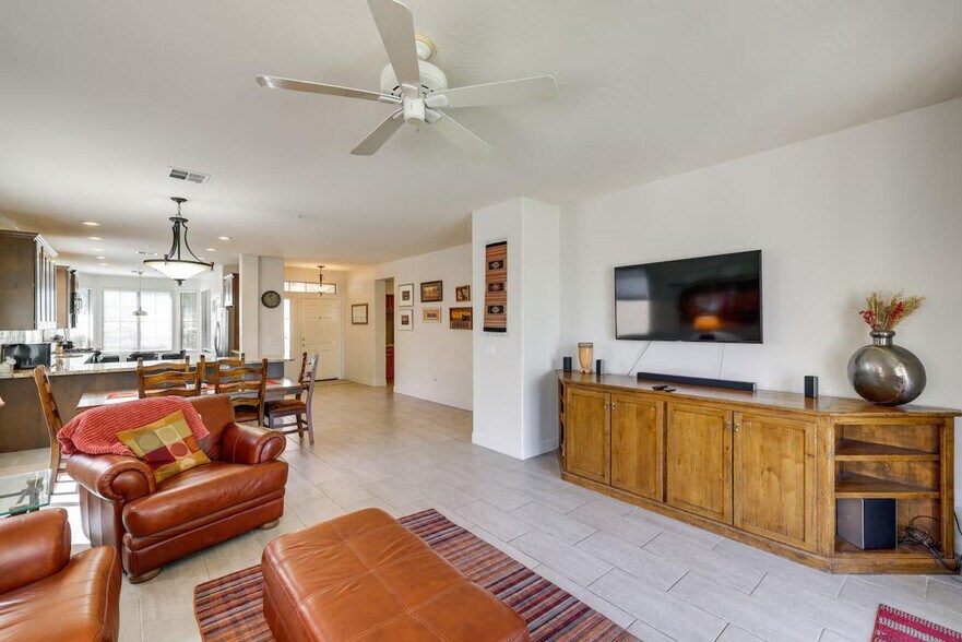 Building Photo - 7316 E Whispering Wind Dr