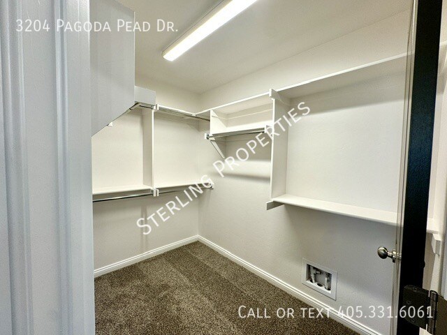 Building Photo - 3204 Pagoda Pead Dr
