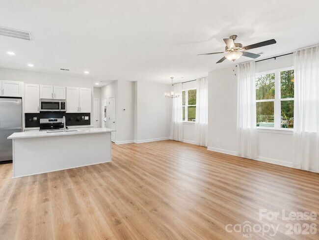 Building Photo - 8935 Sharonbrook Dr