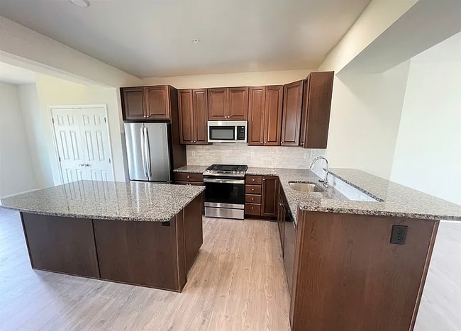 Building Photo - 1391 Black Forest Dr