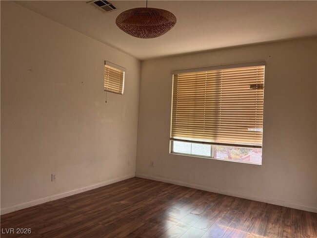 Building Photo - 6067 Quiet Glow Ave