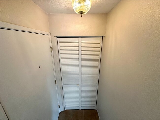 Building Photo - 6105 N 16th St