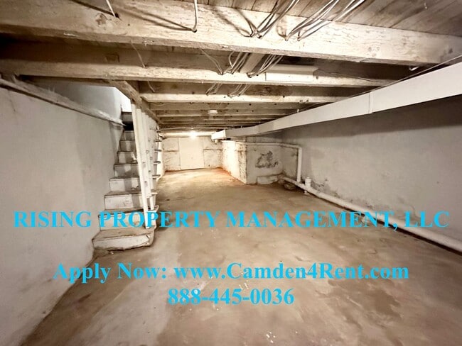 Building Photo - Renovated 3 Bedroom 1.5 Bathroom home in t...
