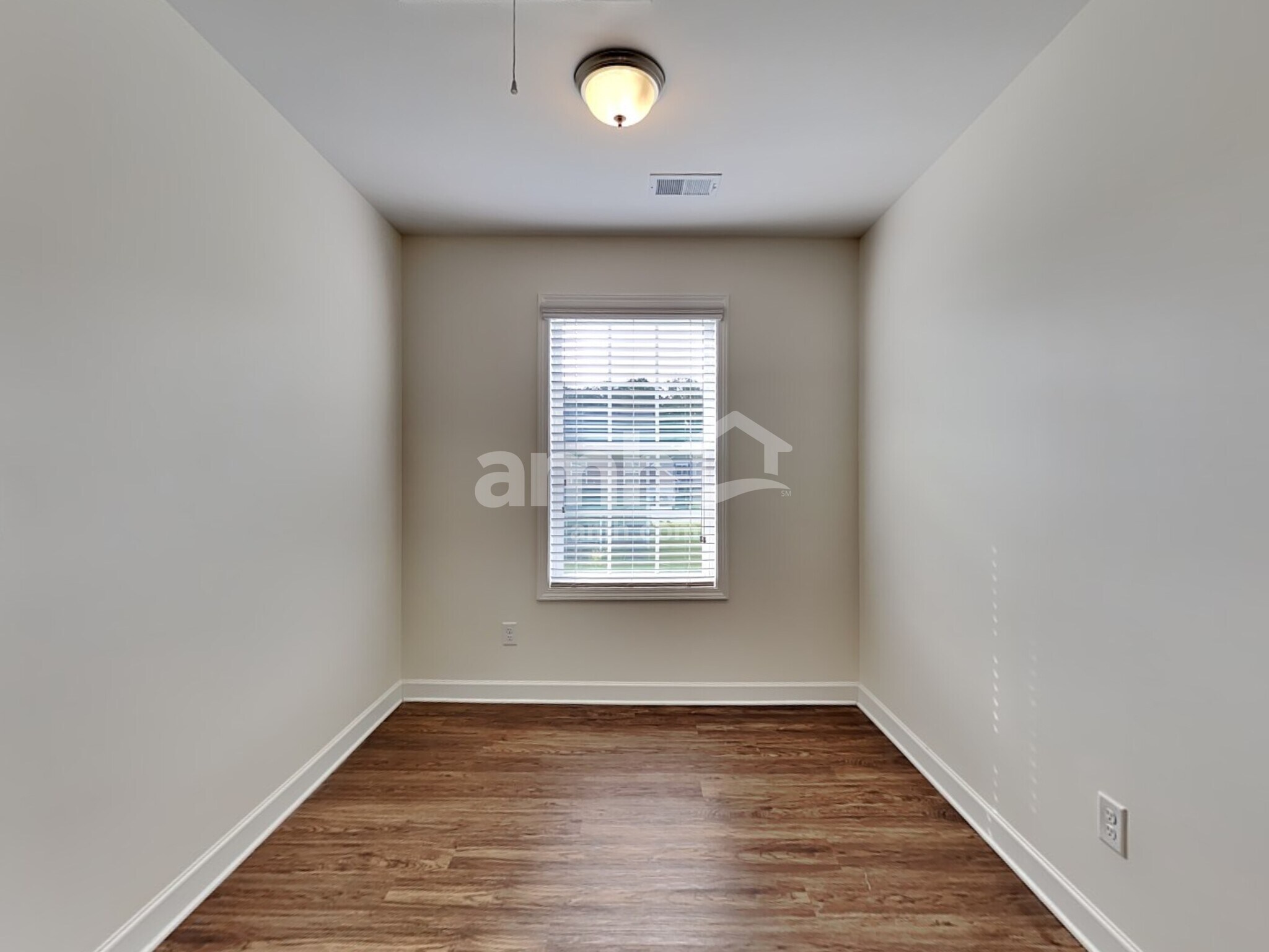 Building Photo - 531 Lateleaf Dr