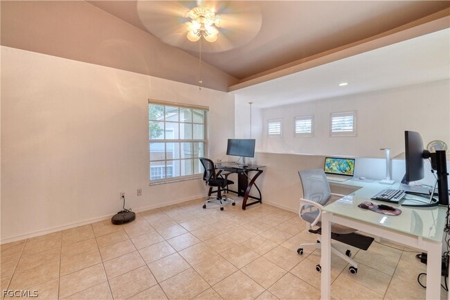 Building Photo - 14561 Glen Cove Dr