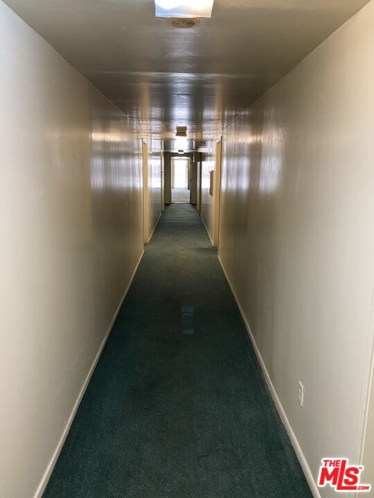 Building Photo - 155 S St Andrews Pl