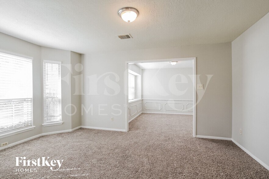 Building Photo - 18210 Widcombe Dr