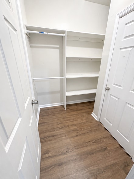 Building Photo - 296 N Clinton St