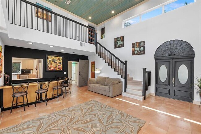 Building Photo - 2484 SE 12th St