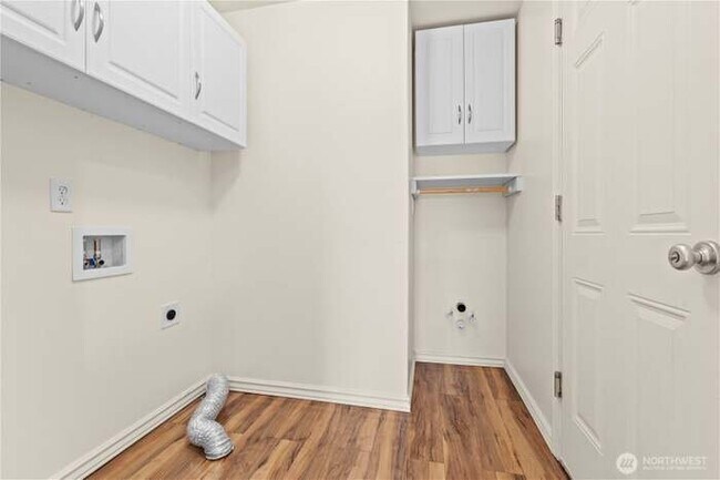 Building Photo - 7101 33rd Way NE