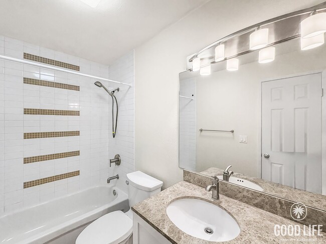 Building Photo - Charming 1-Bed/1-Bath in San Diego Featuri...