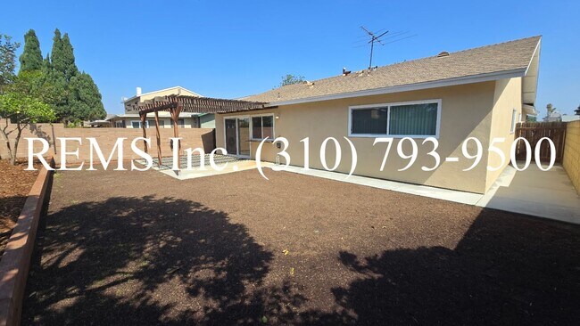 Building Photo - Fully Remodeled Single Family Home with Garage and Private Yard