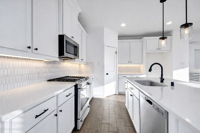 Building Photo - 18714 Colorado River Ln