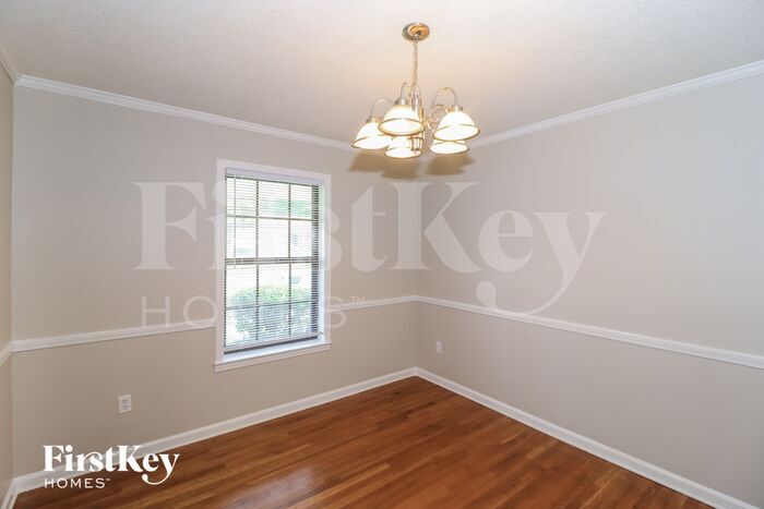 Building Photo - 5299 Twin Woods Ave