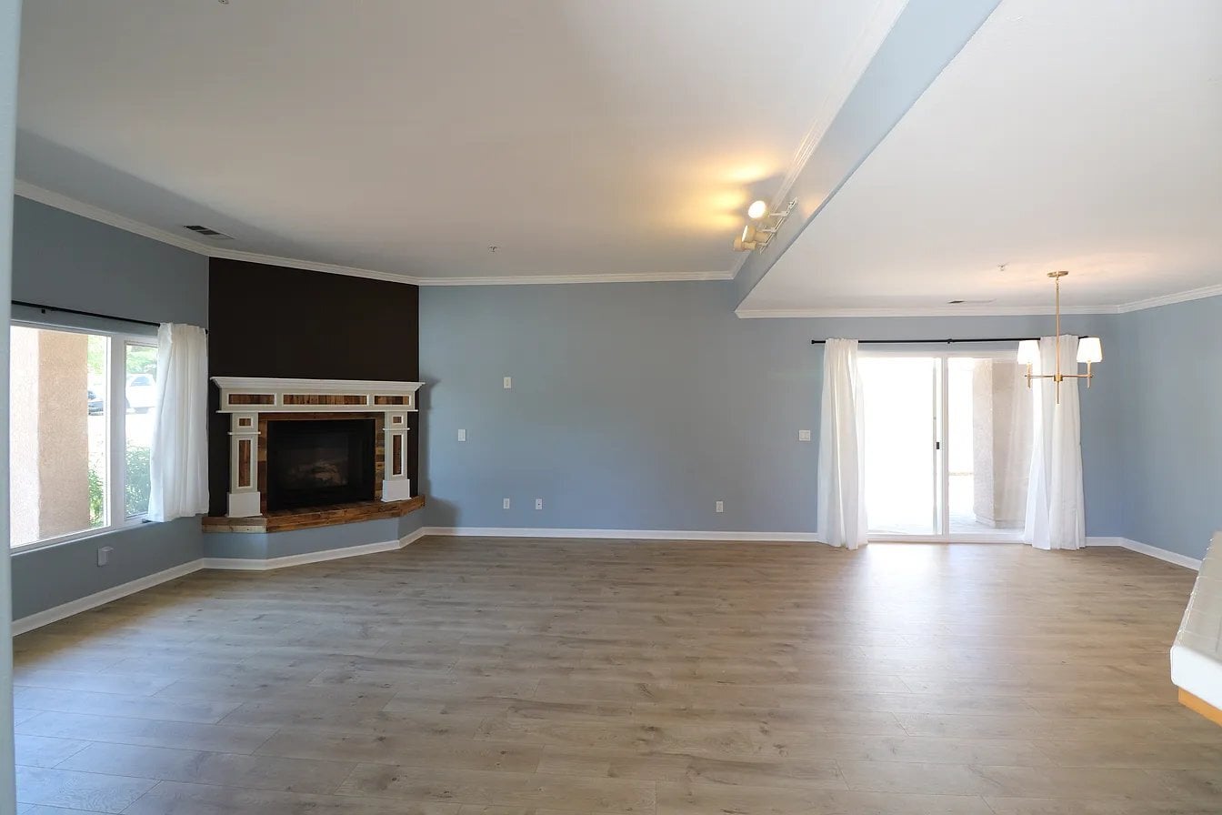 Building Photo - 1350 Laura Ct