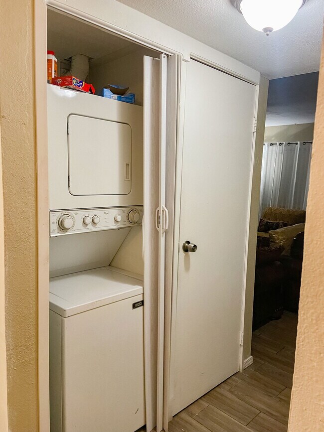 Building Photo - 4770 S Topaz St