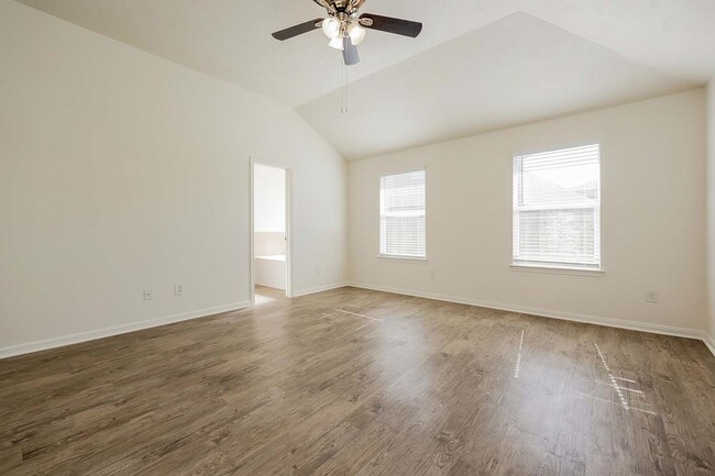 Building Photo - 922 Doubletree Glen Dr