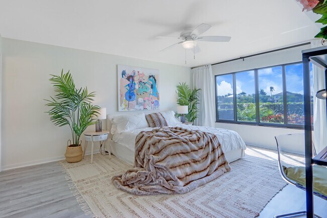 Building Photo - 3525 S Ocean Blvd