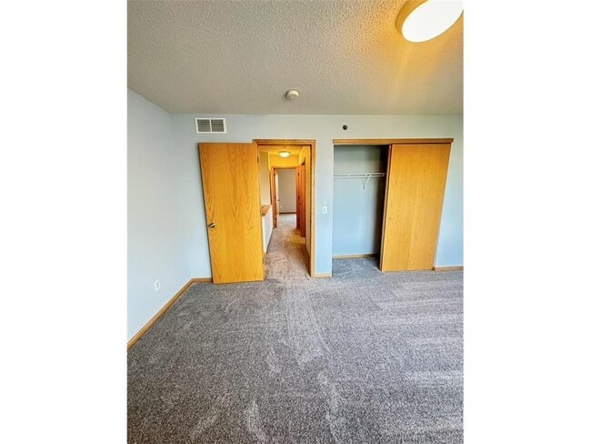 Building Photo - 845 N 8th Ave
