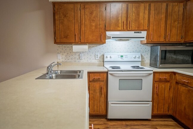 Building Photo - 2/2 Single Family Home in Park Terrace