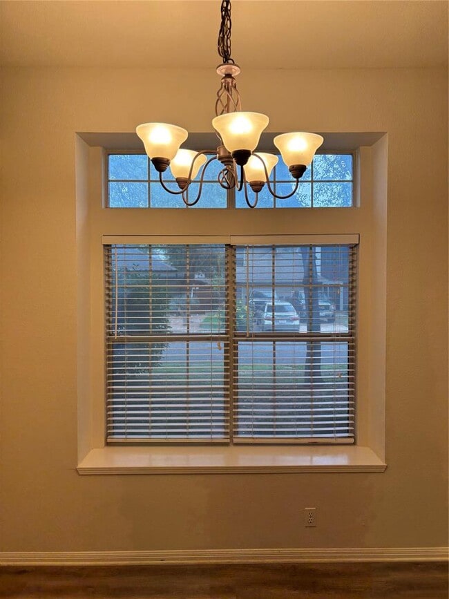 Building Photo - 4500 Abelia Dr