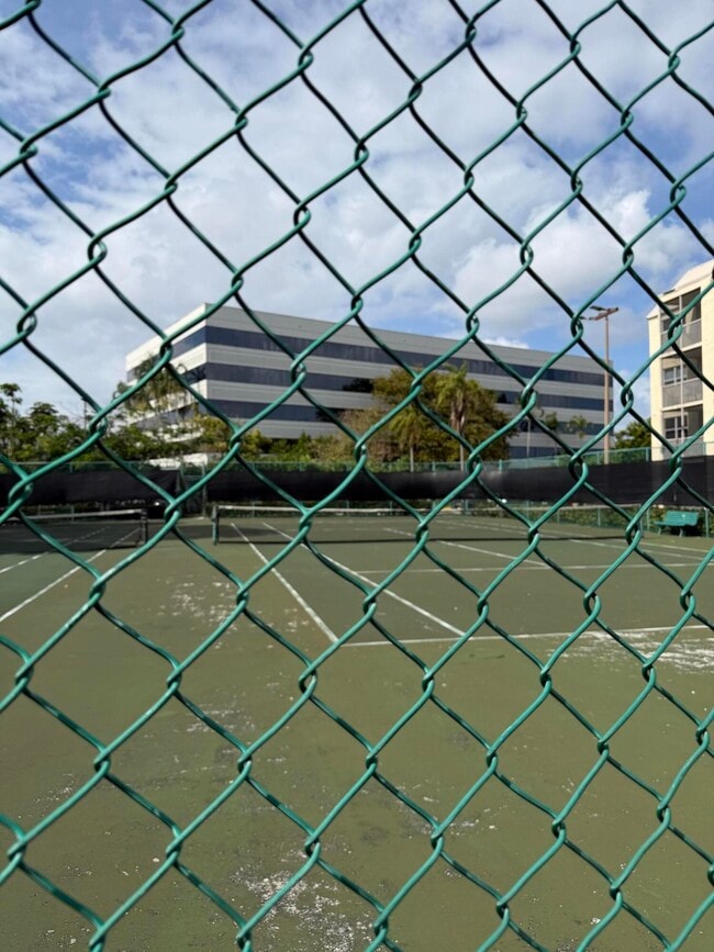 Building Photo - 8343 Lake Dr