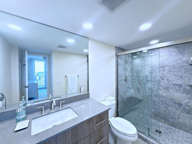 Building Photo - 3546 S Ocean Blvd