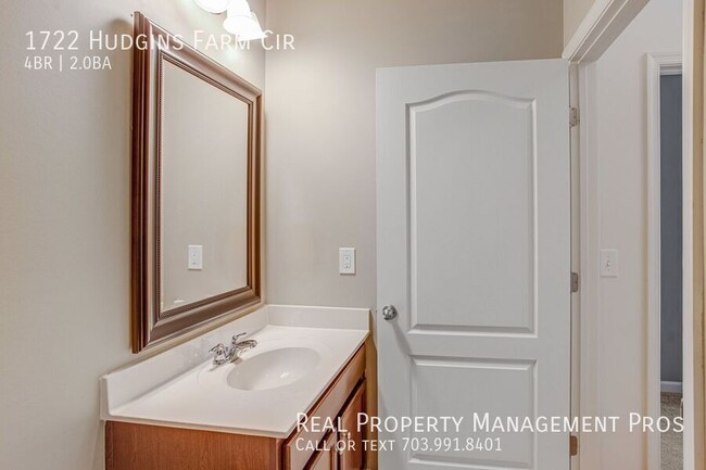 Building Photo - 1722 Hudgins Farm Cir