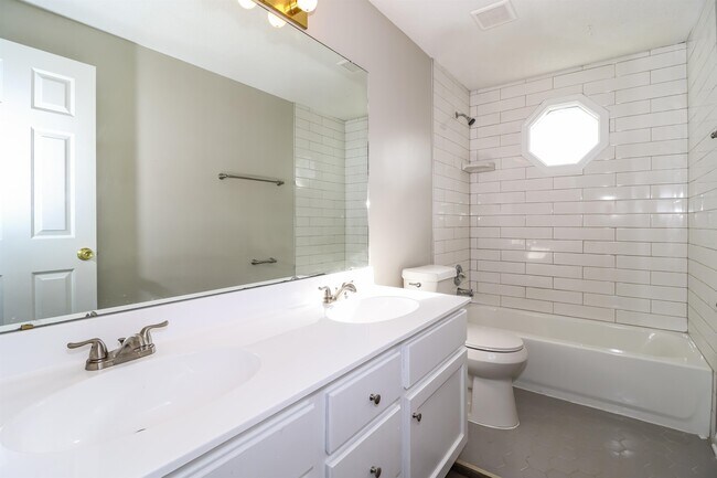 Building Photo - 6491 Tarus Dr