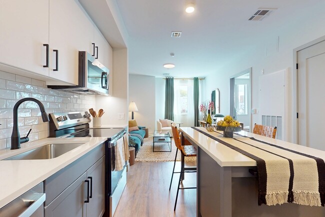 Building Photo - 80 Rugg Rd