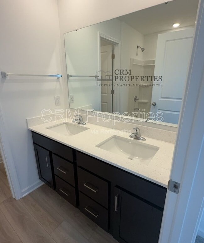 Building Photo - 809 Oyster Bay Dr