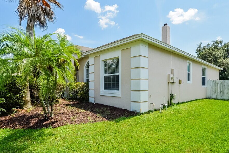 Building Photo - 14834 Oldham Dr