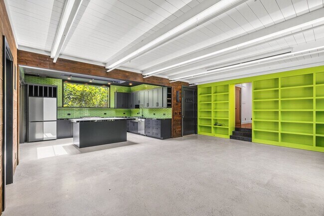 Building Photo - 850 Branciforte Dr