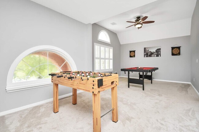 Building Photo - 11106 Oak Mesa Ct