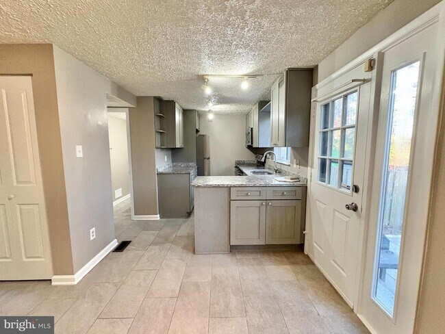 Building Photo - 8263 Burning Forest Ct