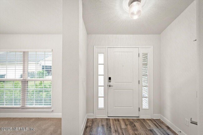 Building Photo - 7271 Gateway Ct