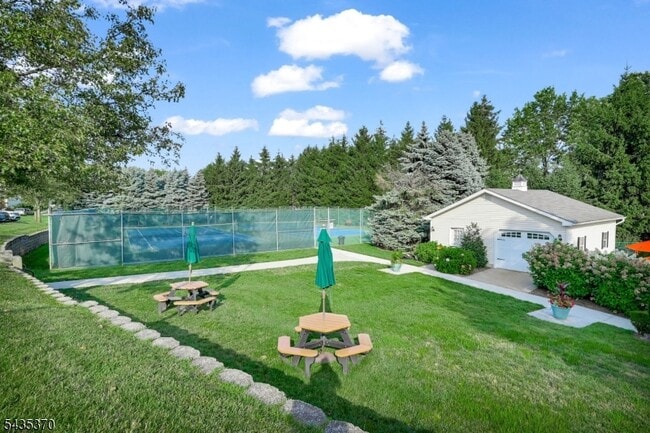 Building Photo - 216 Barringer Dr