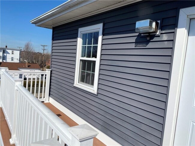 Building Photo - 131 Beverage Hill Ave