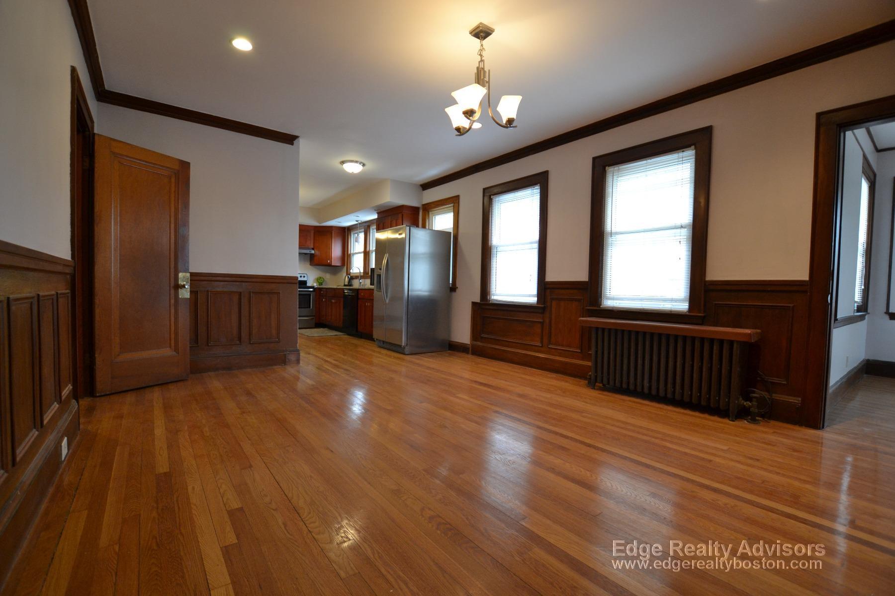 Building Photo - 283 N Harvard St