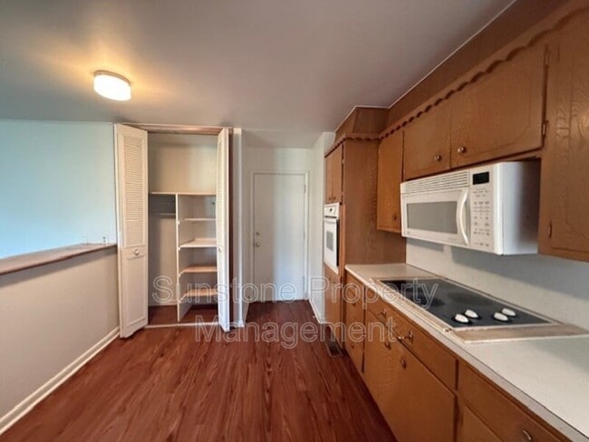 Building Photo - 8281 E 33rd Pl