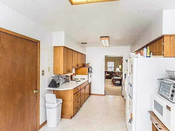 Building Photo - 1519 Mattern Ave