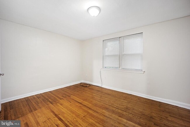 Building Photo - 5324 N Marvine St