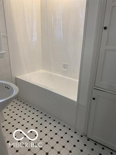 Building Photo - 6401 Central Ave