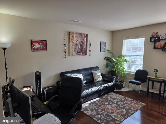 Building Photo - 11875 Snowden Farm Pkwy